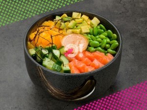 Поке с лососем и киноа Поке с лососем и киноа